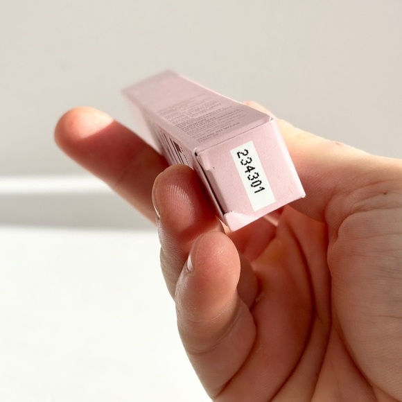 NWT Kylie Cosmetics Matte Liquid Lipstick - color 707 - KHLO$ - Picture 7 of 11